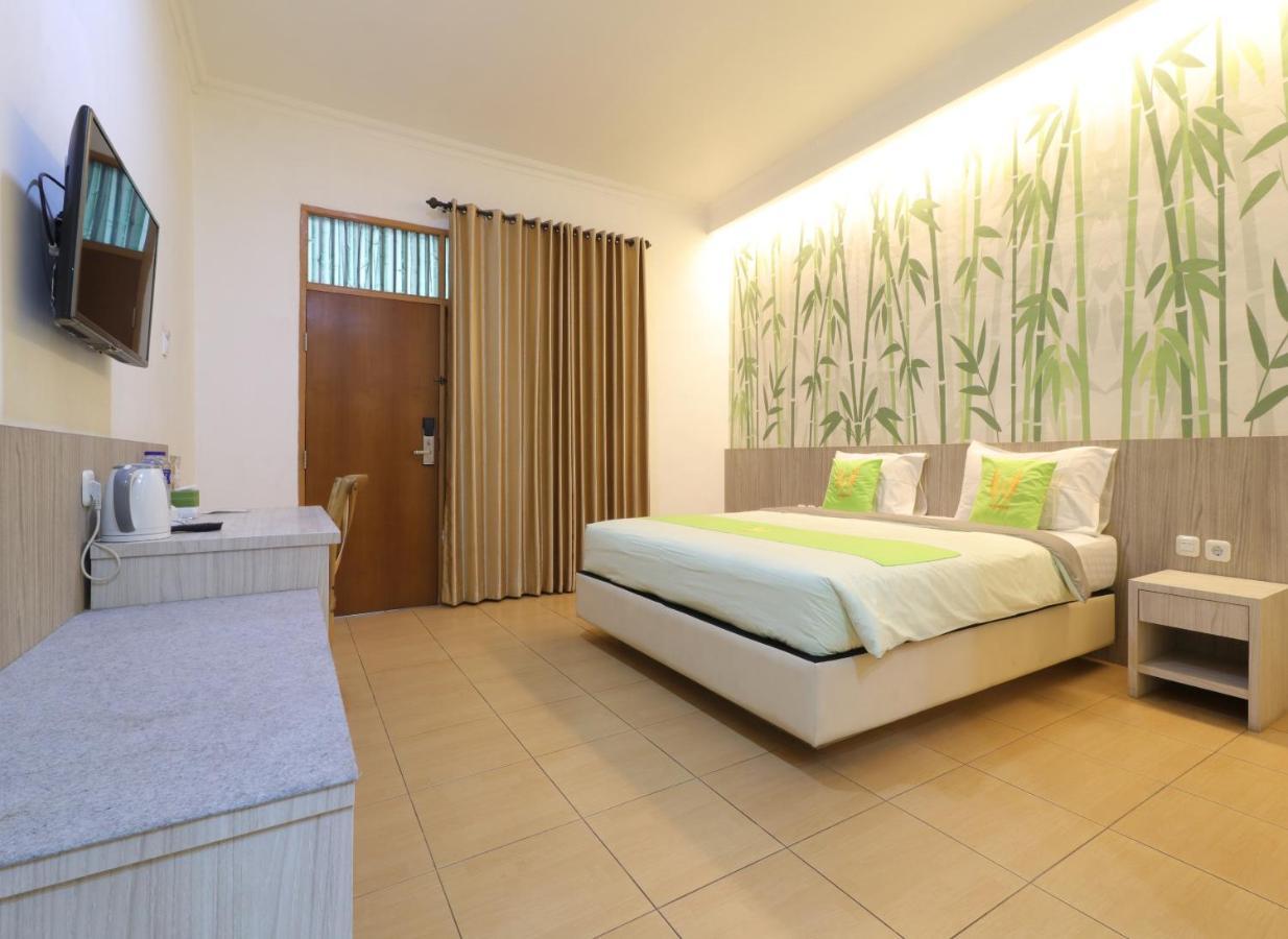 Hotel Huswah Airport Tangerang Exterior photo